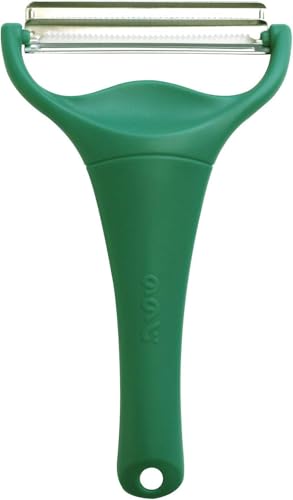 グリーン単品/ピーラー/CBP-04G ・Color:グリーン単品 ・パッケージ個数:1 ・生産国:中国 ・2枚刃採用で、同じ時間で2倍の量の千切りキャベツを削ることができます ・耐熱温度:120℃ 